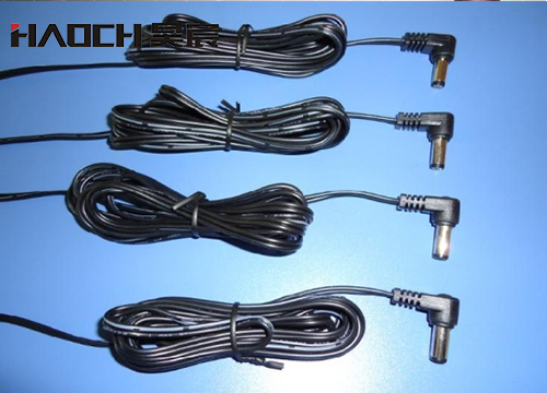 Data cable plug mold